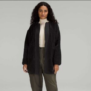 Lululemon 14 Collarless Textured Fleece Full Zip in Black